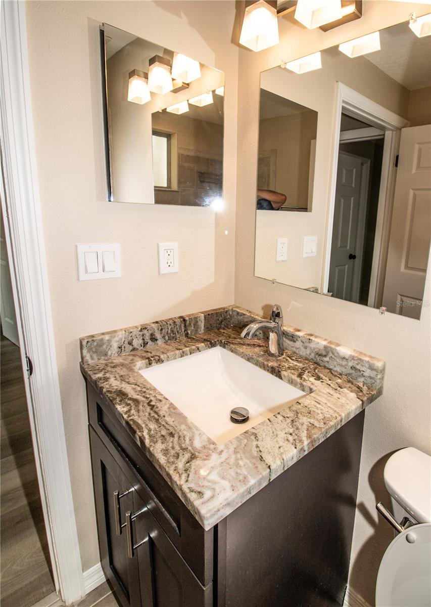 Image 21 of 31 For 1914 53rd Street S
