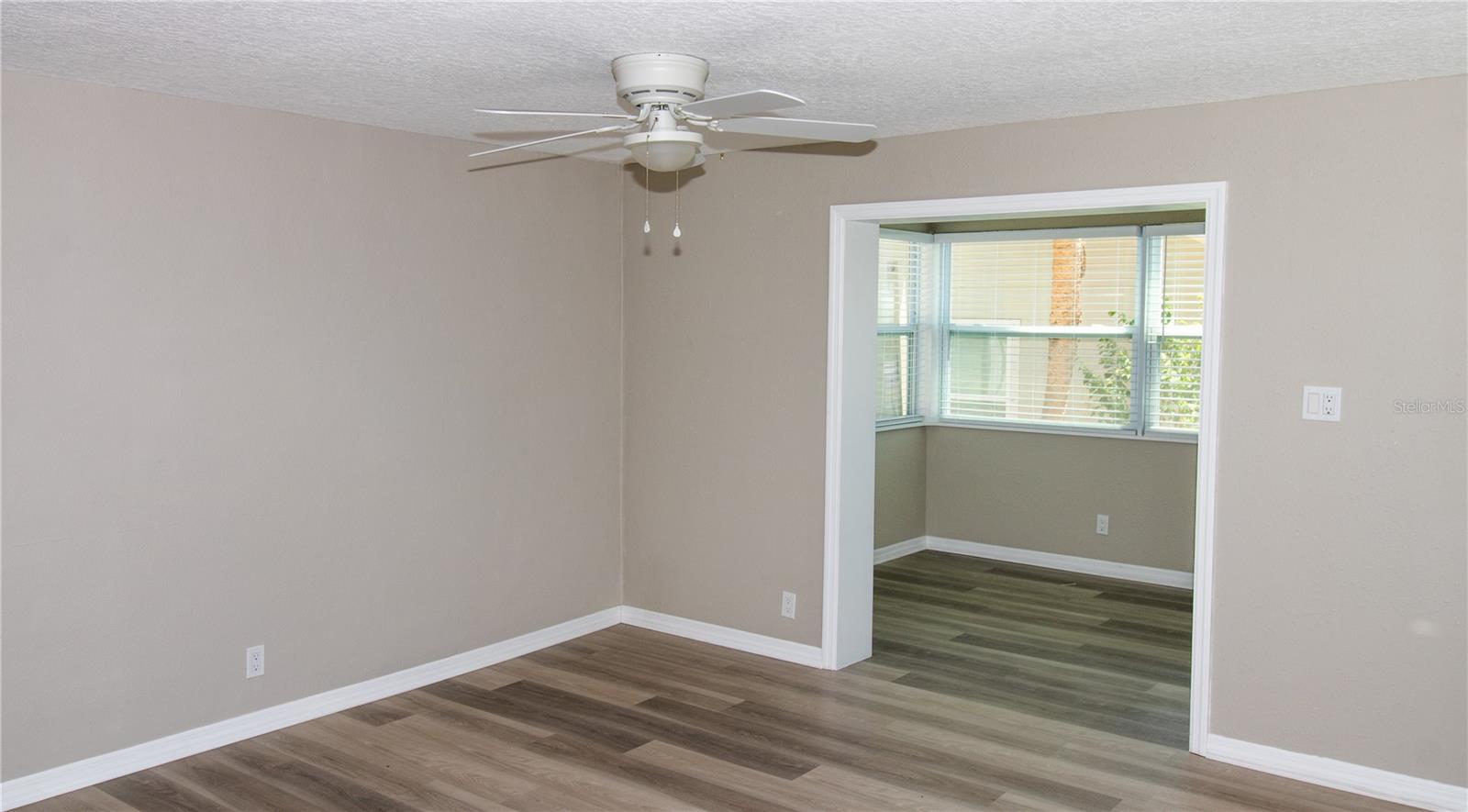 Image 3 of 31 For 1914 53rd Street S