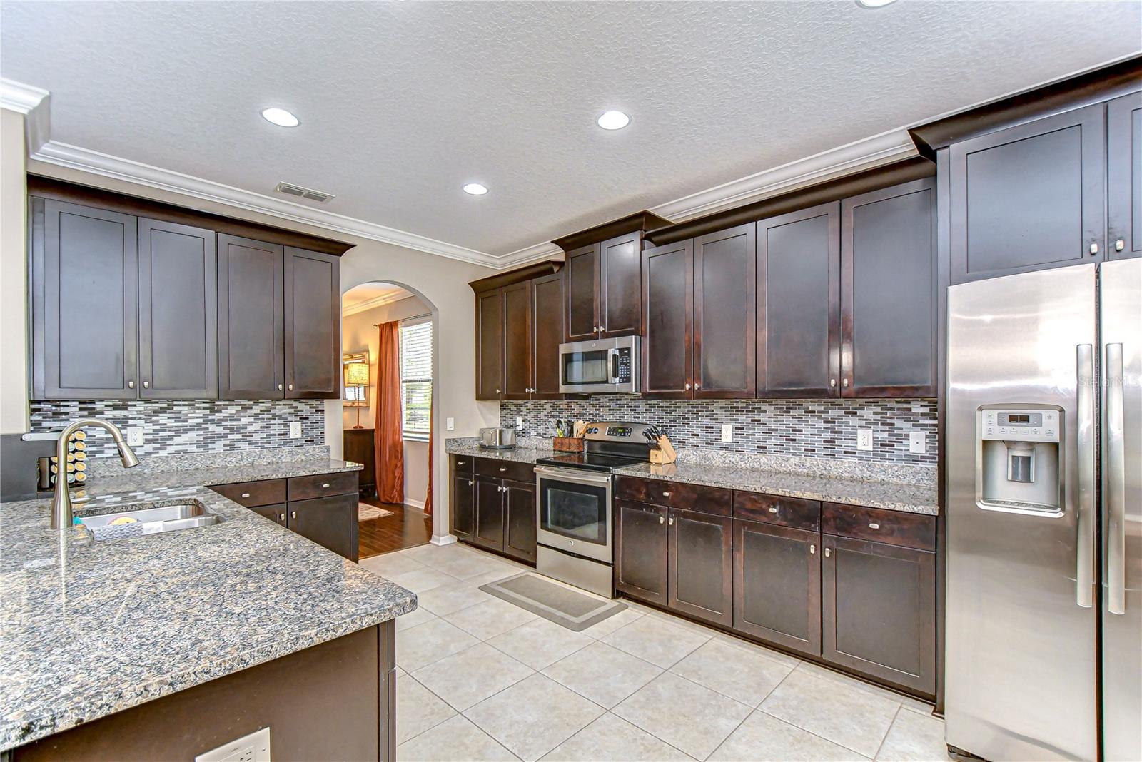 Image 21 of 56 For 19533 Whispering Brook Drive