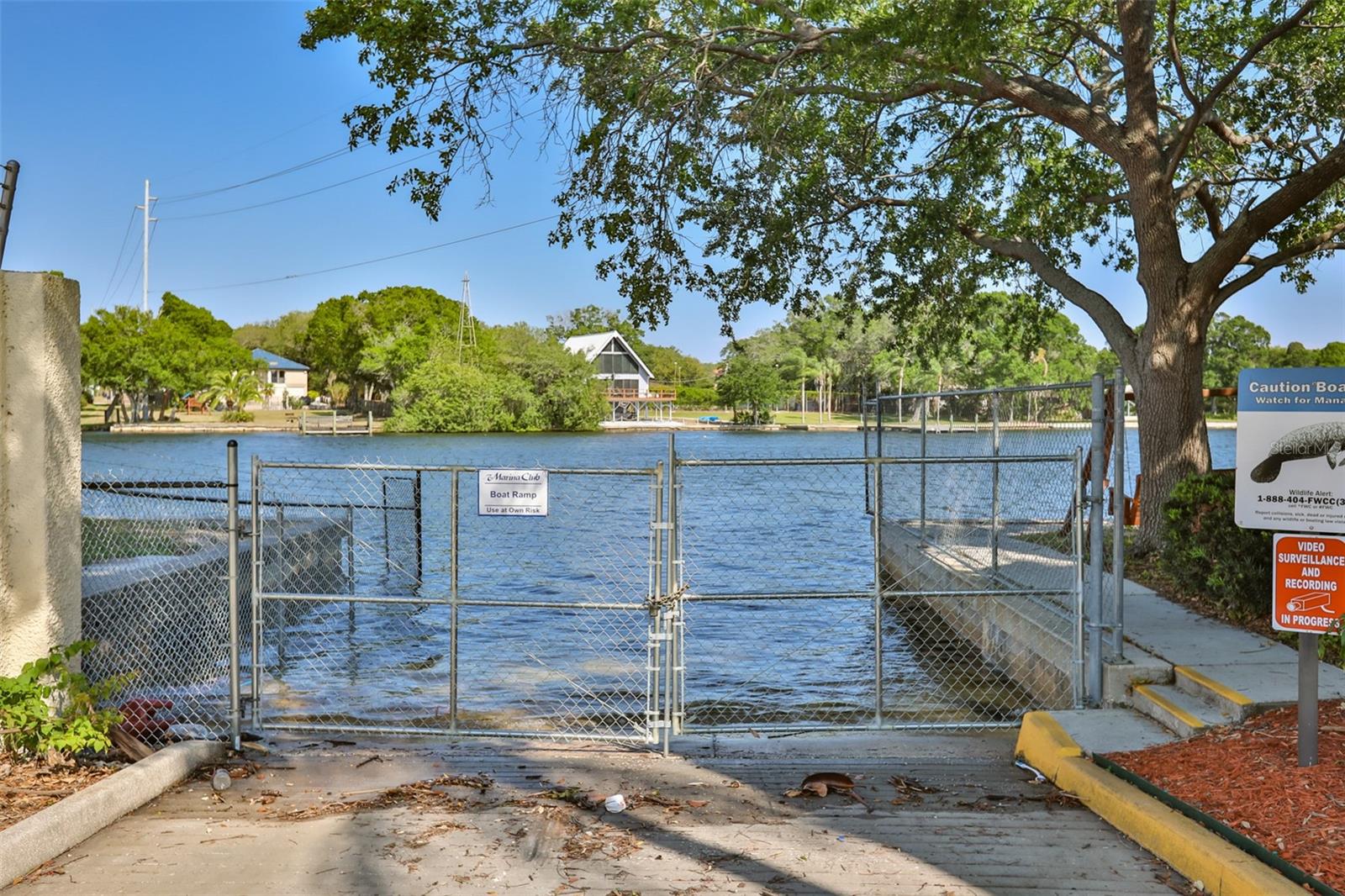 Image 12 of 37 For 2424 Tampa Bay Boulevard I202