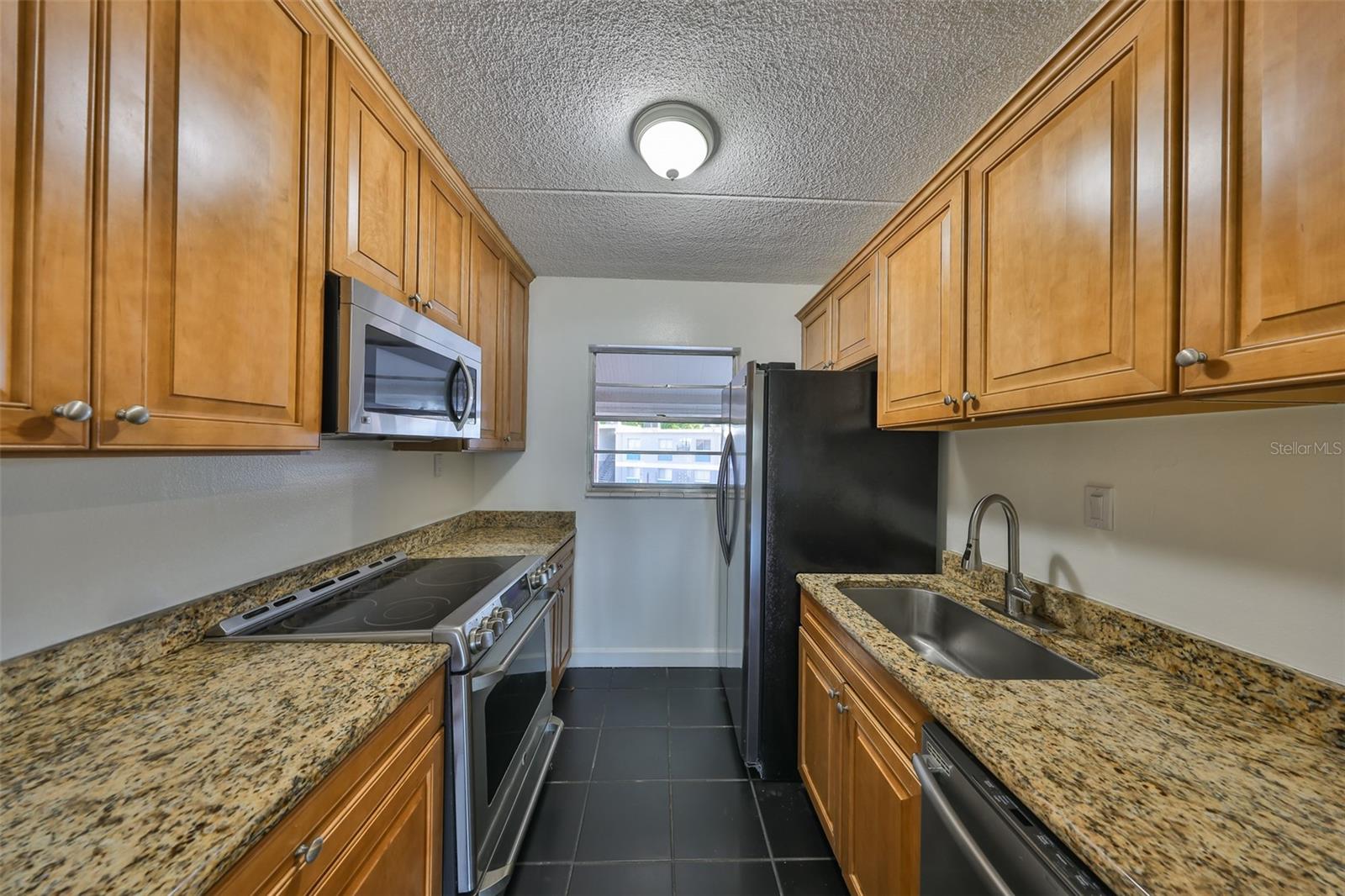 Image 22 of 37 For 2424 Tampa Bay Boulevard I202