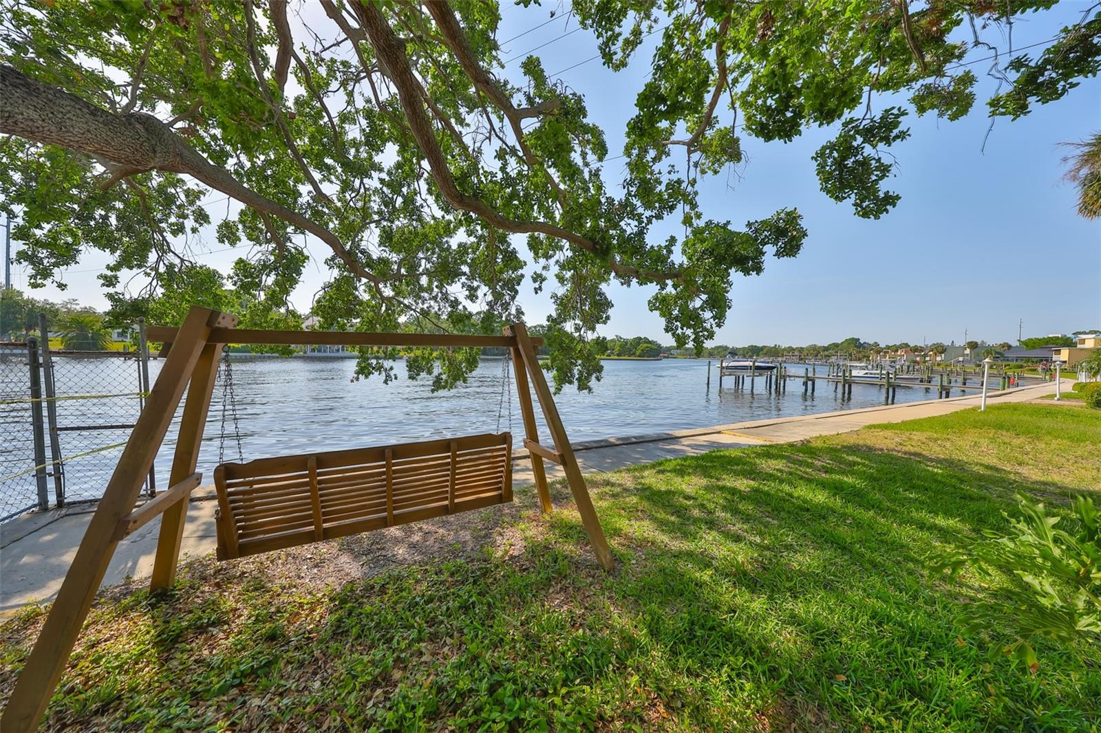 Image 36 of 37 For 2424 Tampa Bay Boulevard I202