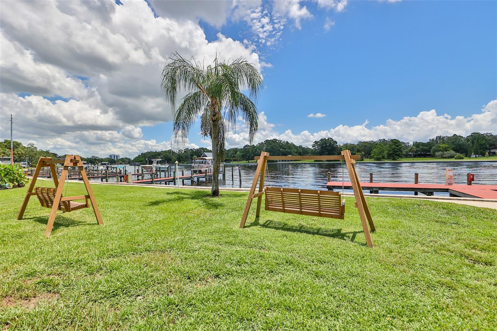 Image 9 of 37 For 2424 Tampa Bay Boulevard I202