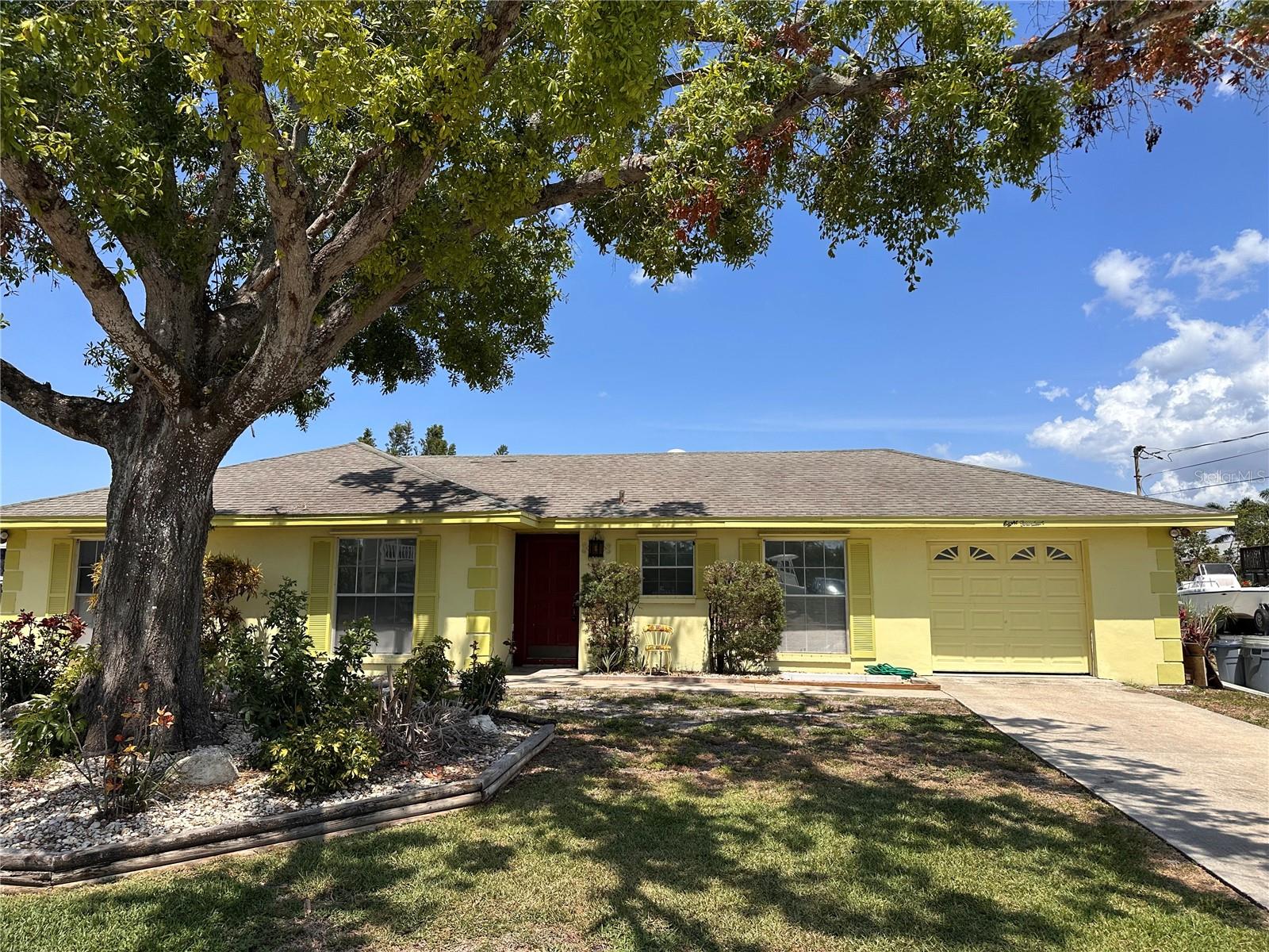 Details for 814 Seabreeze Drive, RUSKIN, FL 33570
