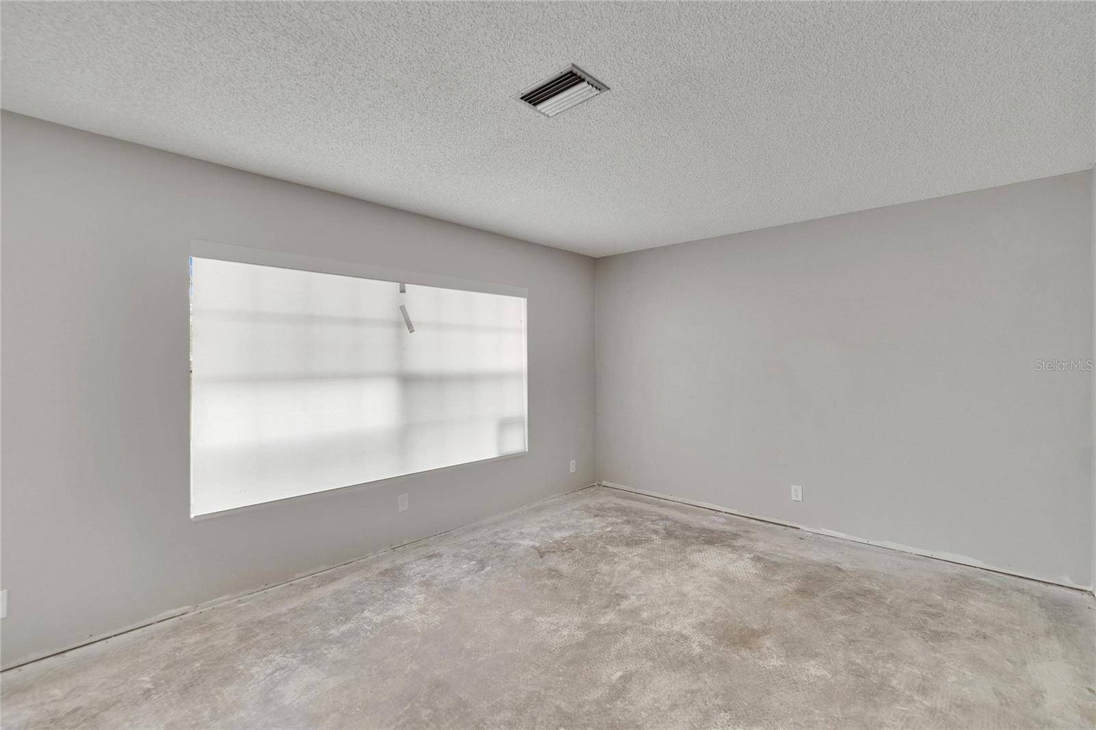 Image 16 of 62 For 814 Seabreeze Drive