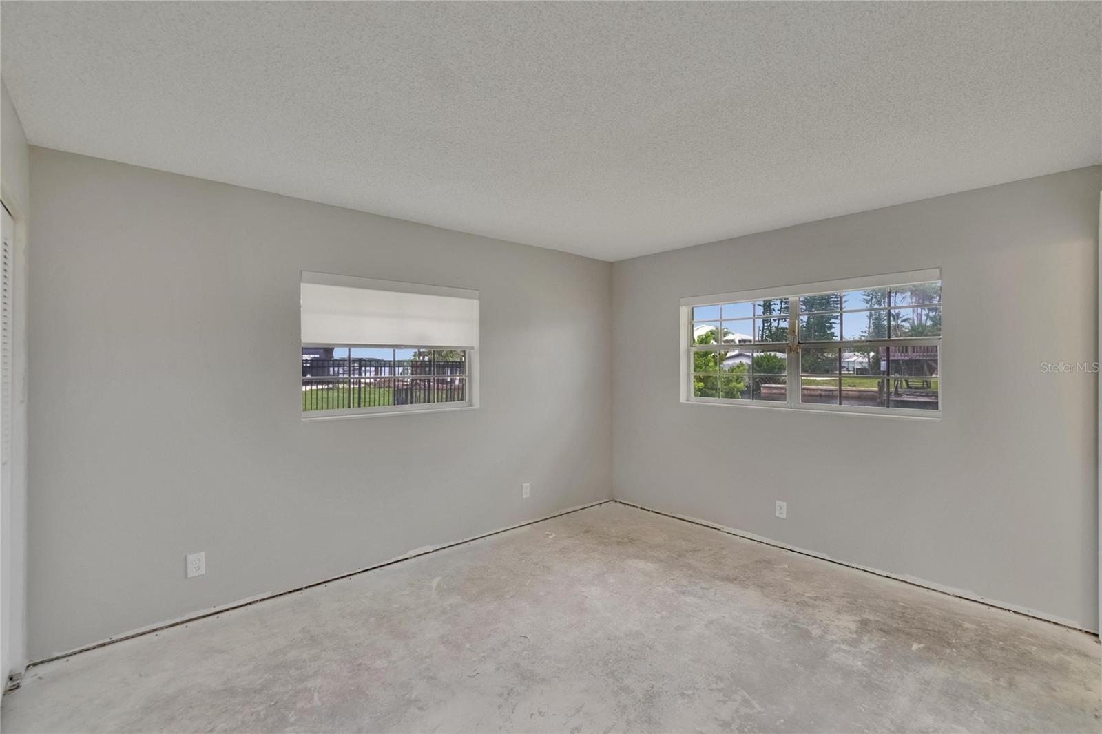 Image 29 of 62 For 814 Seabreeze Drive