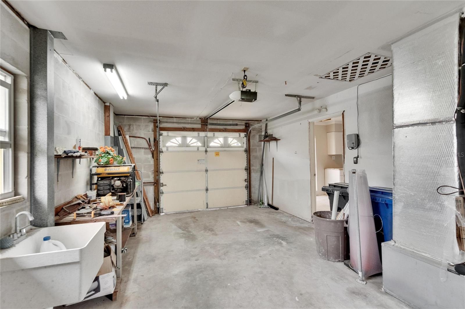 Image 34 of 62 For 814 Seabreeze Drive