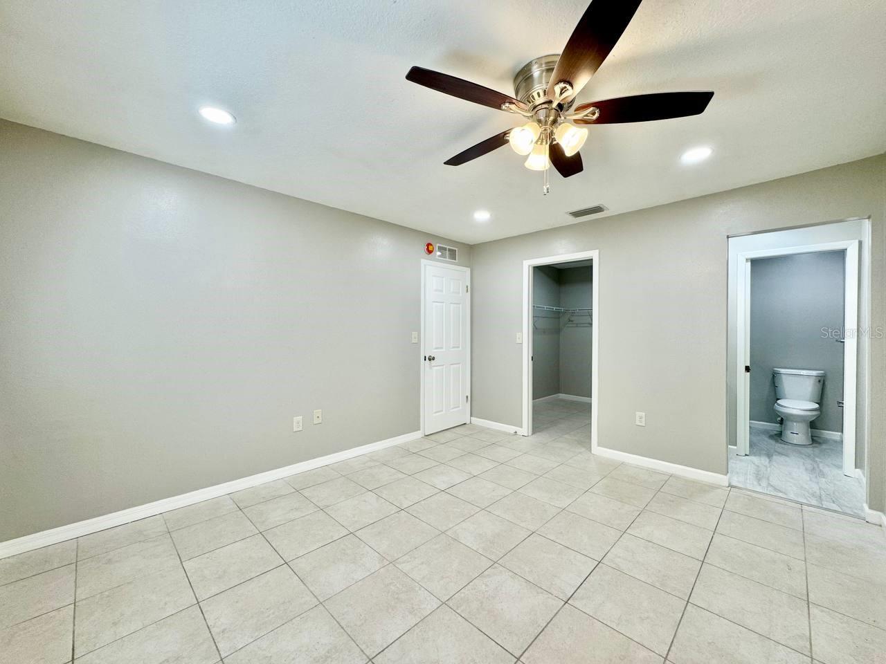 Image 16 of 24 For 2145 Corbin Place E