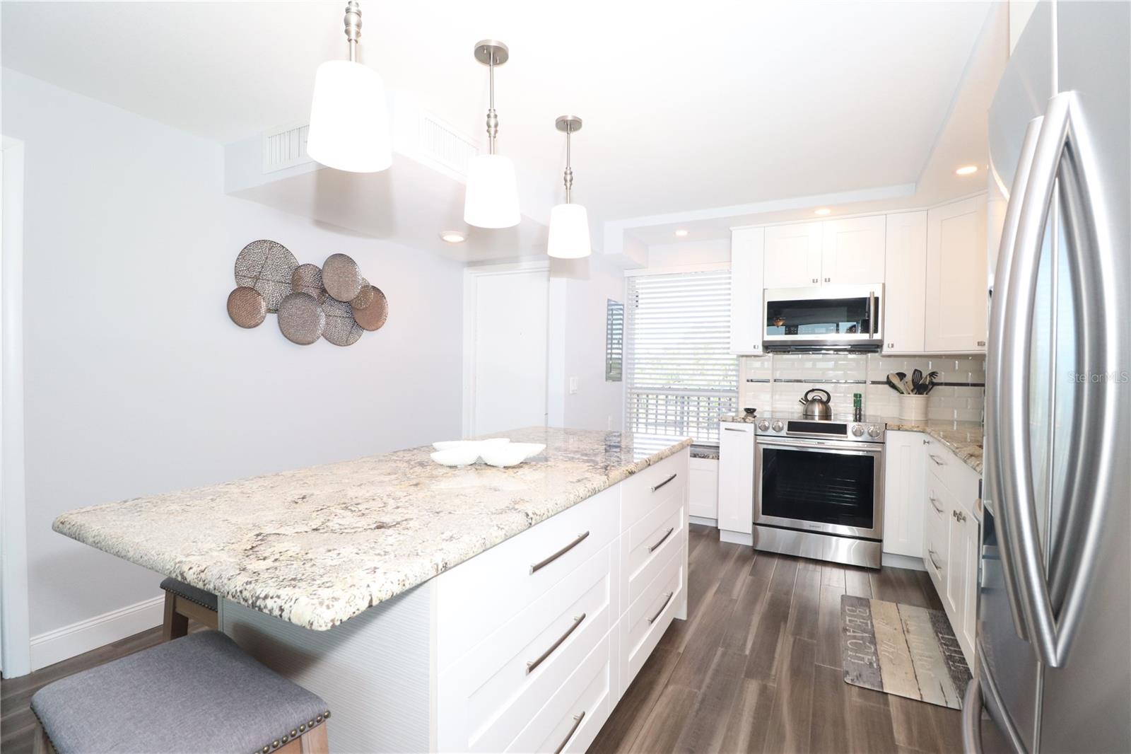 Image 13 of 20 For 2620 Cove Cay Drive 403