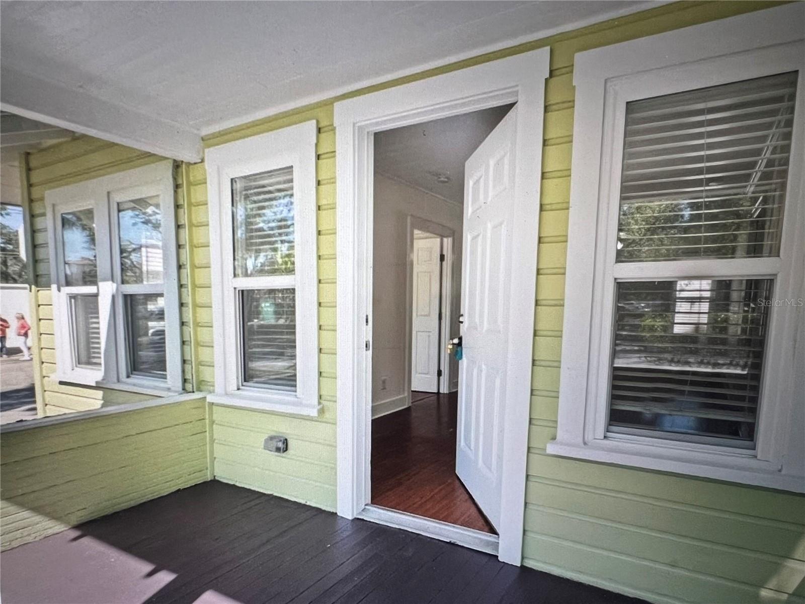 Image 3 of 26 For 1160 Grove Street