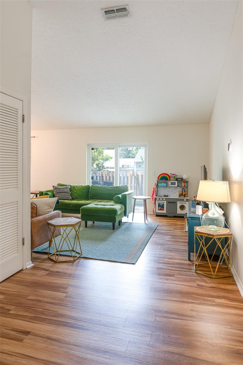 Image 14 of 25 For 6805 Gabrielle Street