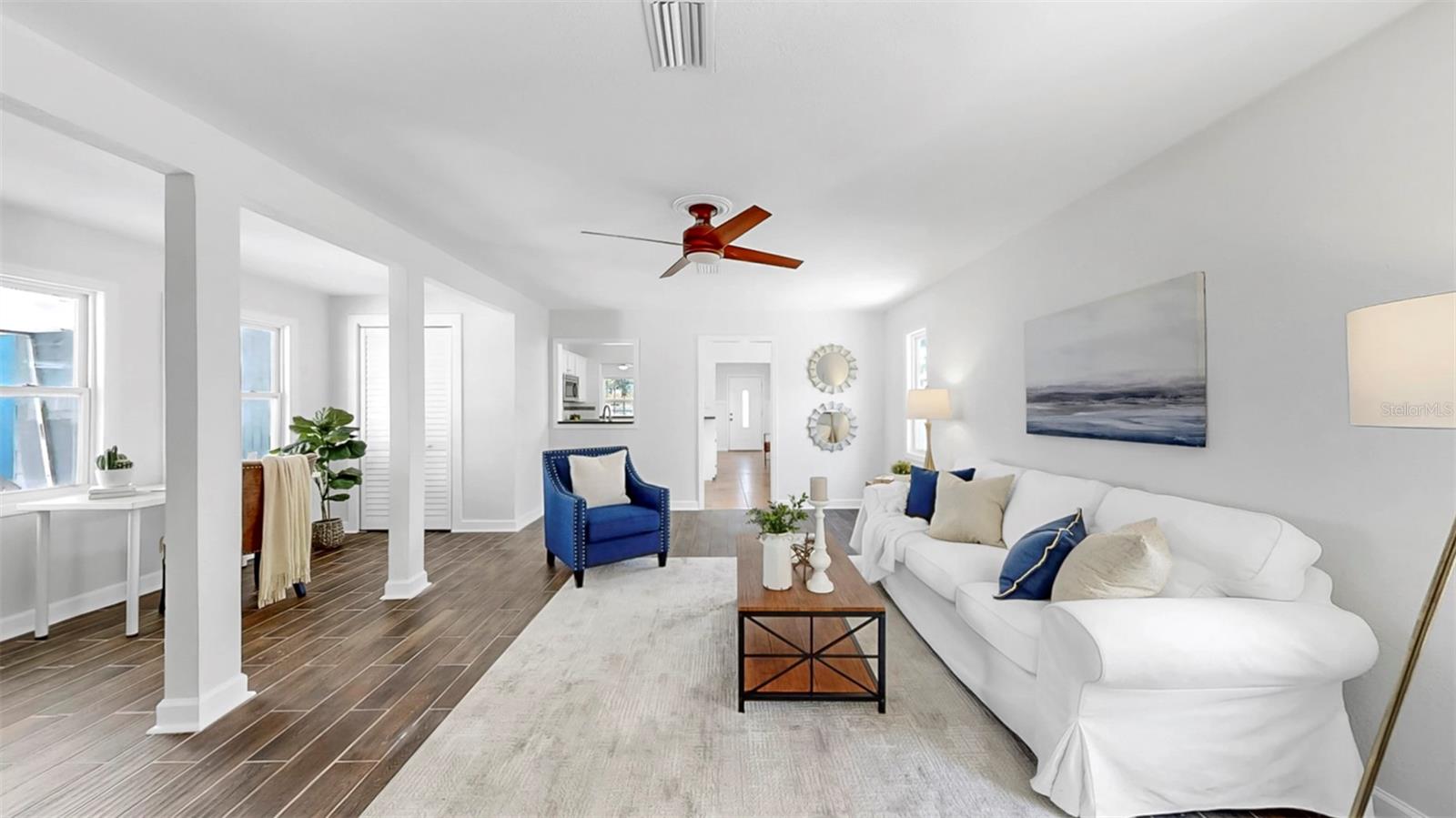 Listing photo id 27 for 1402 Freemont Street S