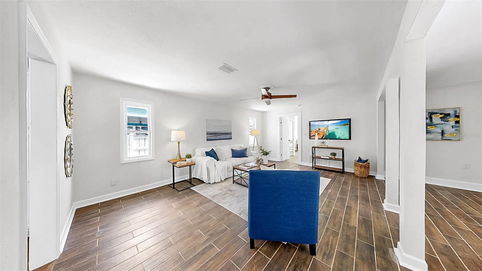 Listing photo id 30 for 1402 Freemont Street S