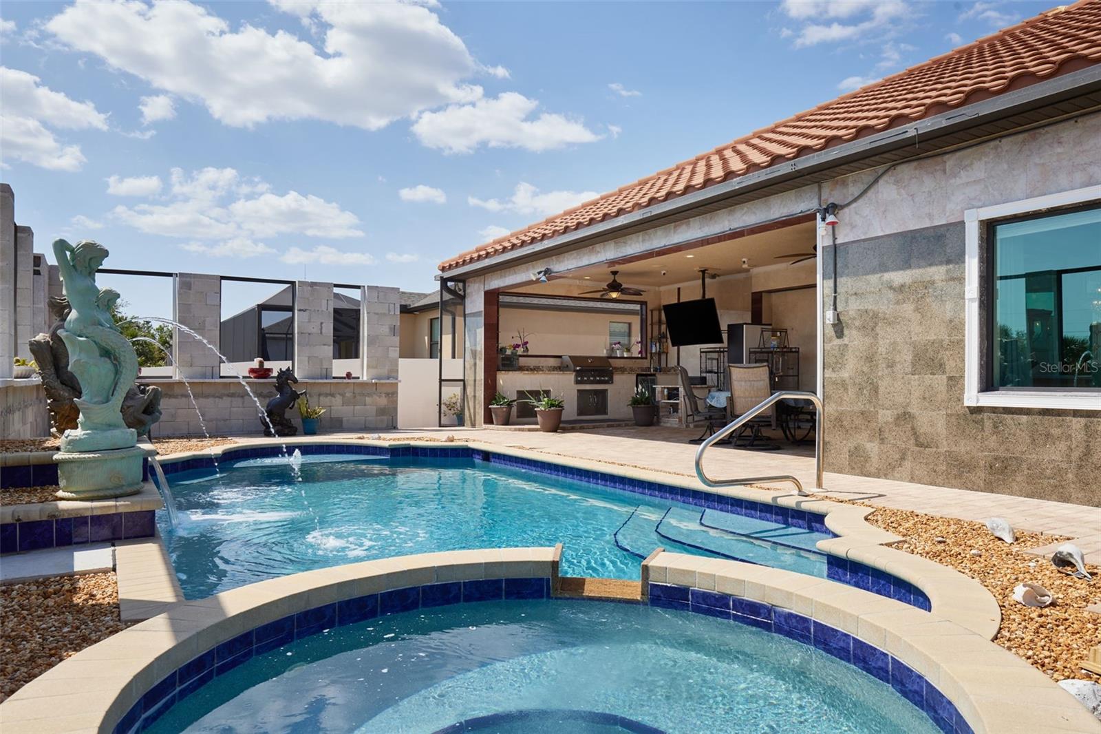 Image 2 of 29 For 13878 Allamanda Circle