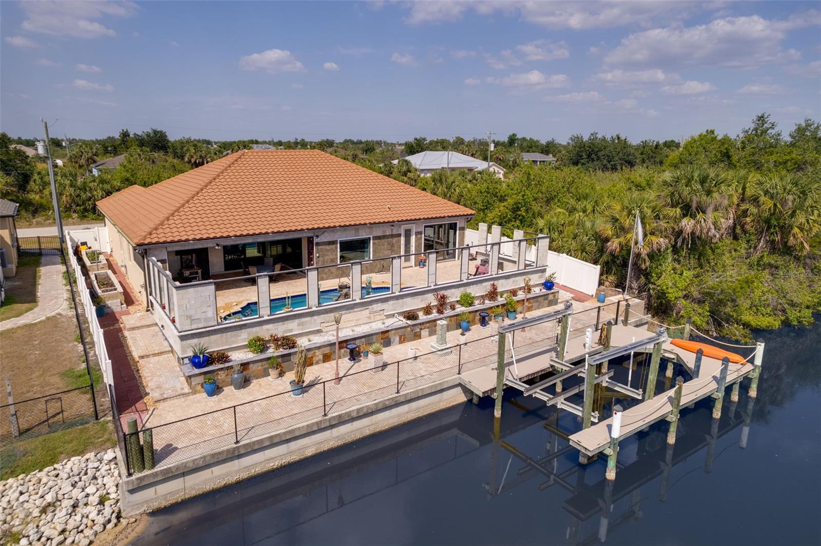 Image 21 of 29 For 13878 Allamanda Circle