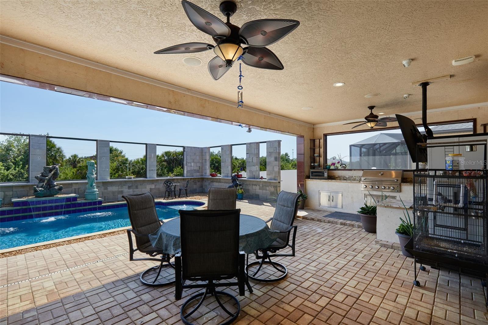 Image 22 of 29 For 13878 Allamanda Circle