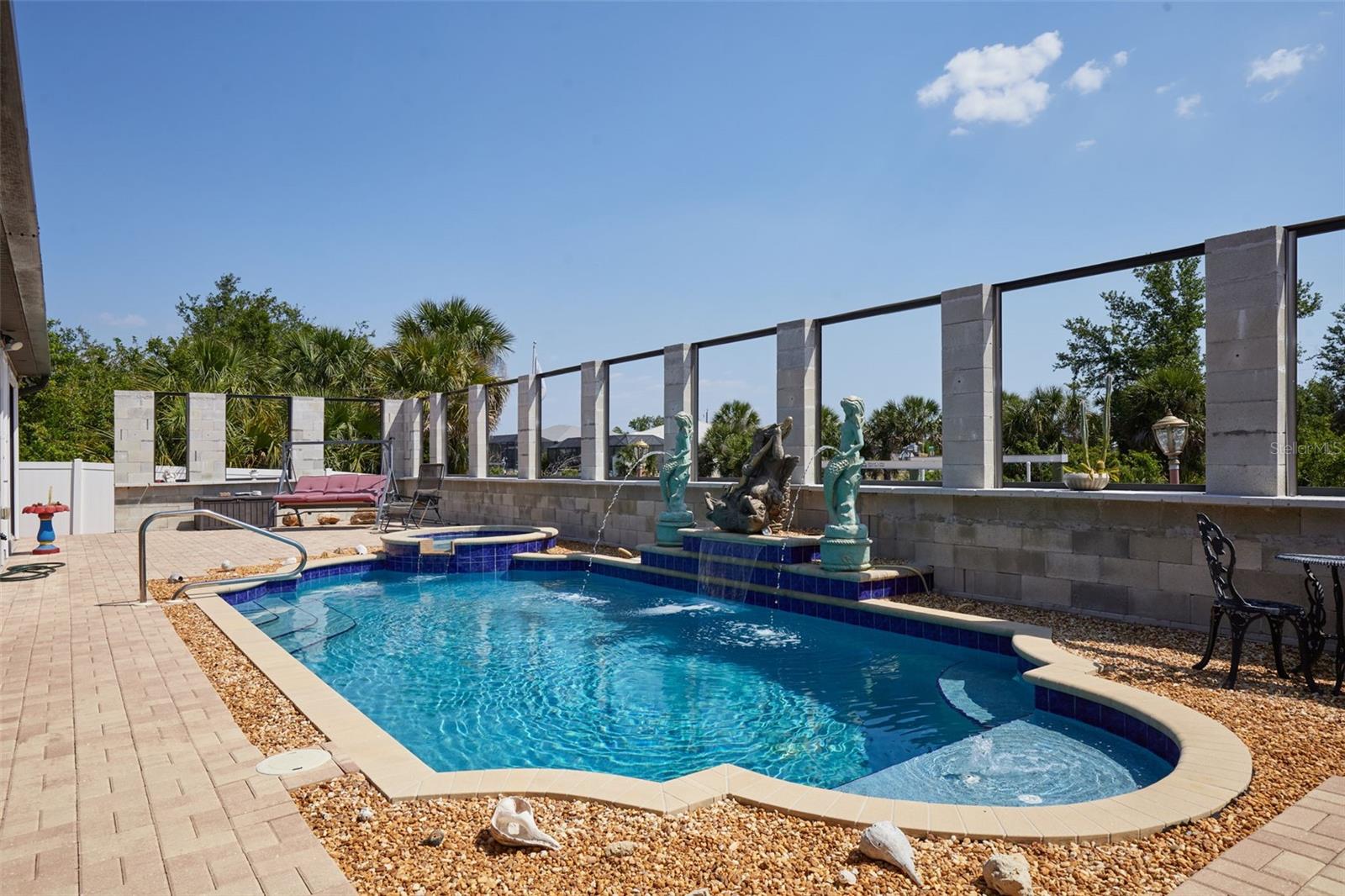 Image 23 of 29 For 13878 Allamanda Circle
