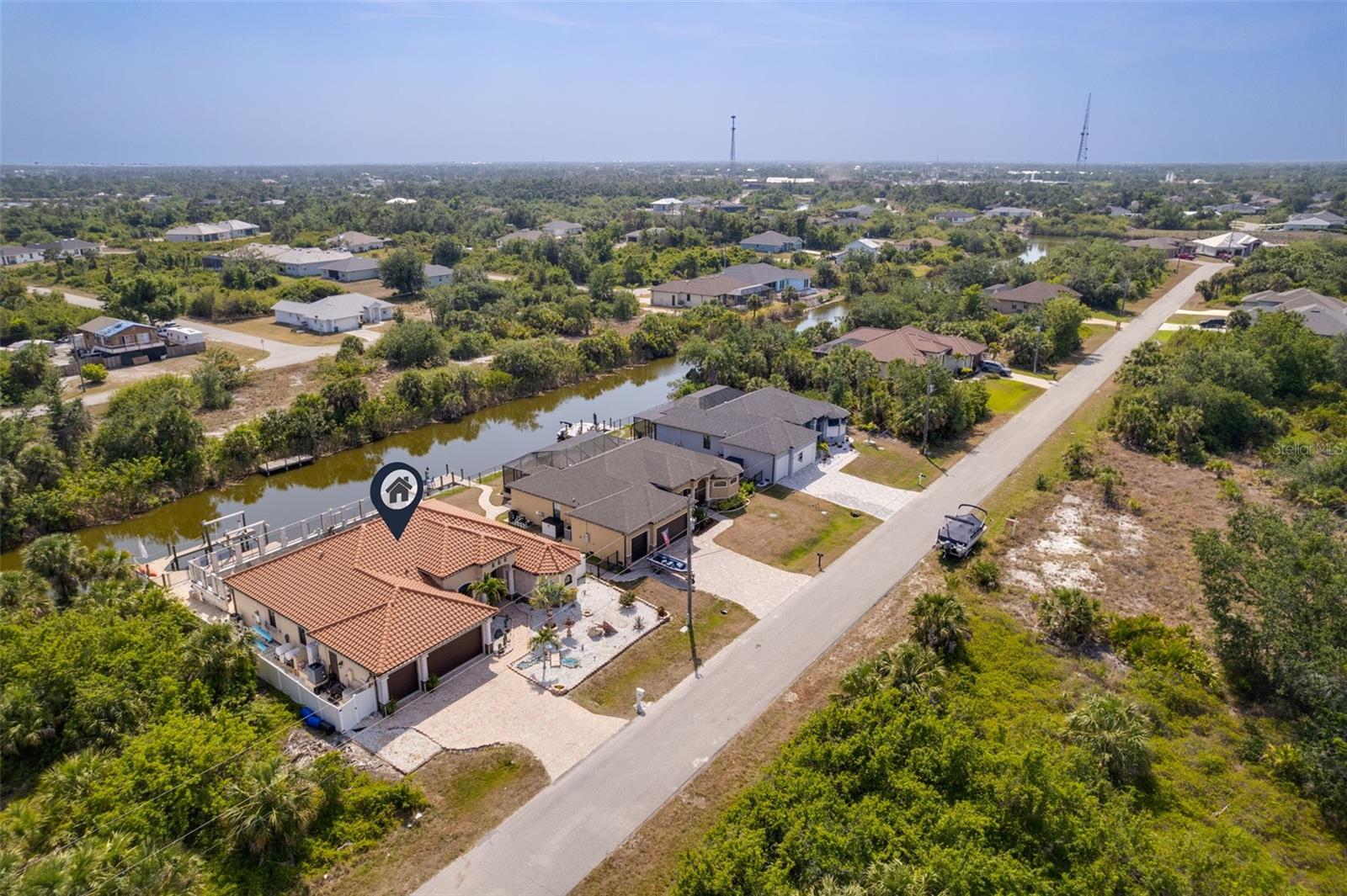 Image 25 of 29 For 13878 Allamanda Circle