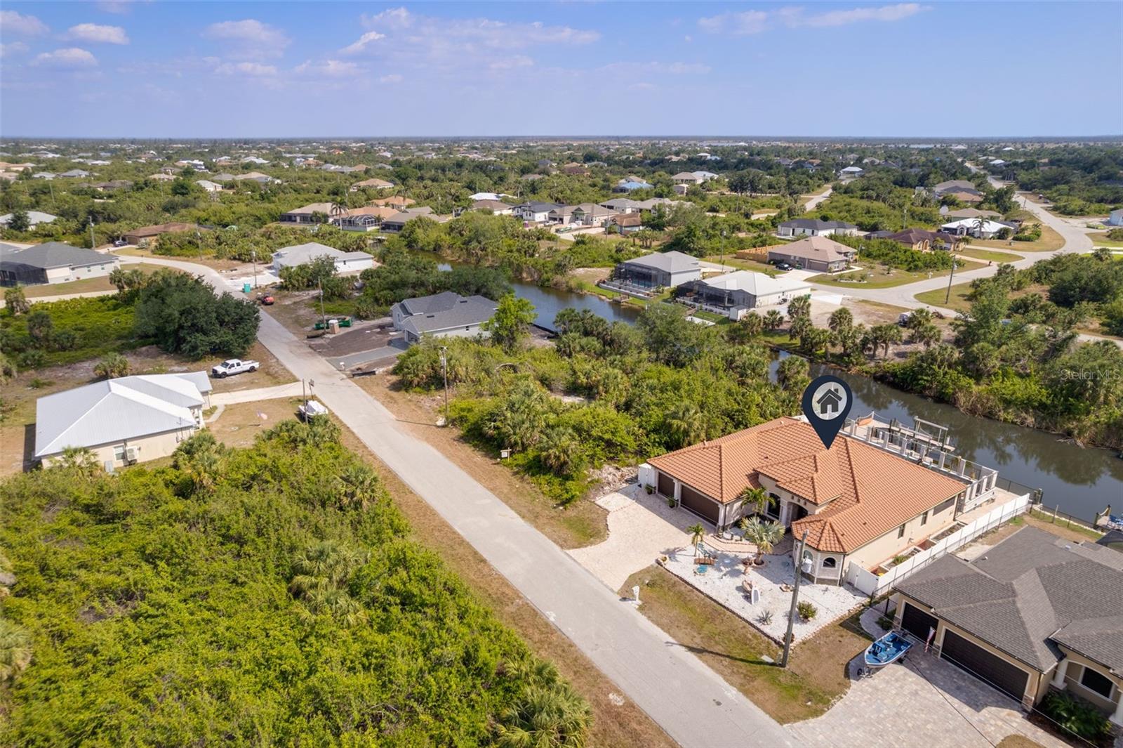 Image 27 of 29 For 13878 Allamanda Circle