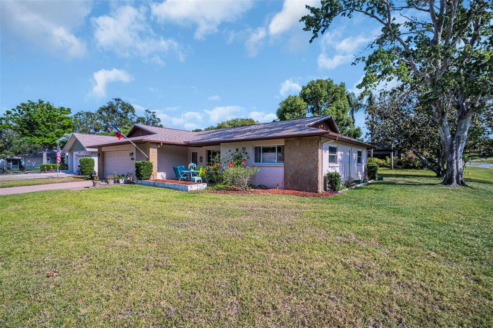 Image 3 of 47 For 2967 Macalpin Drive N