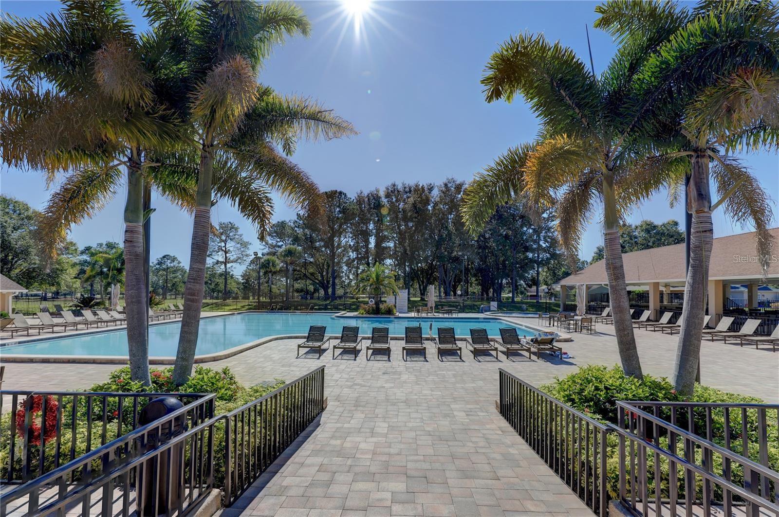 Image 34 of 47 For 2967 Macalpin Drive N
