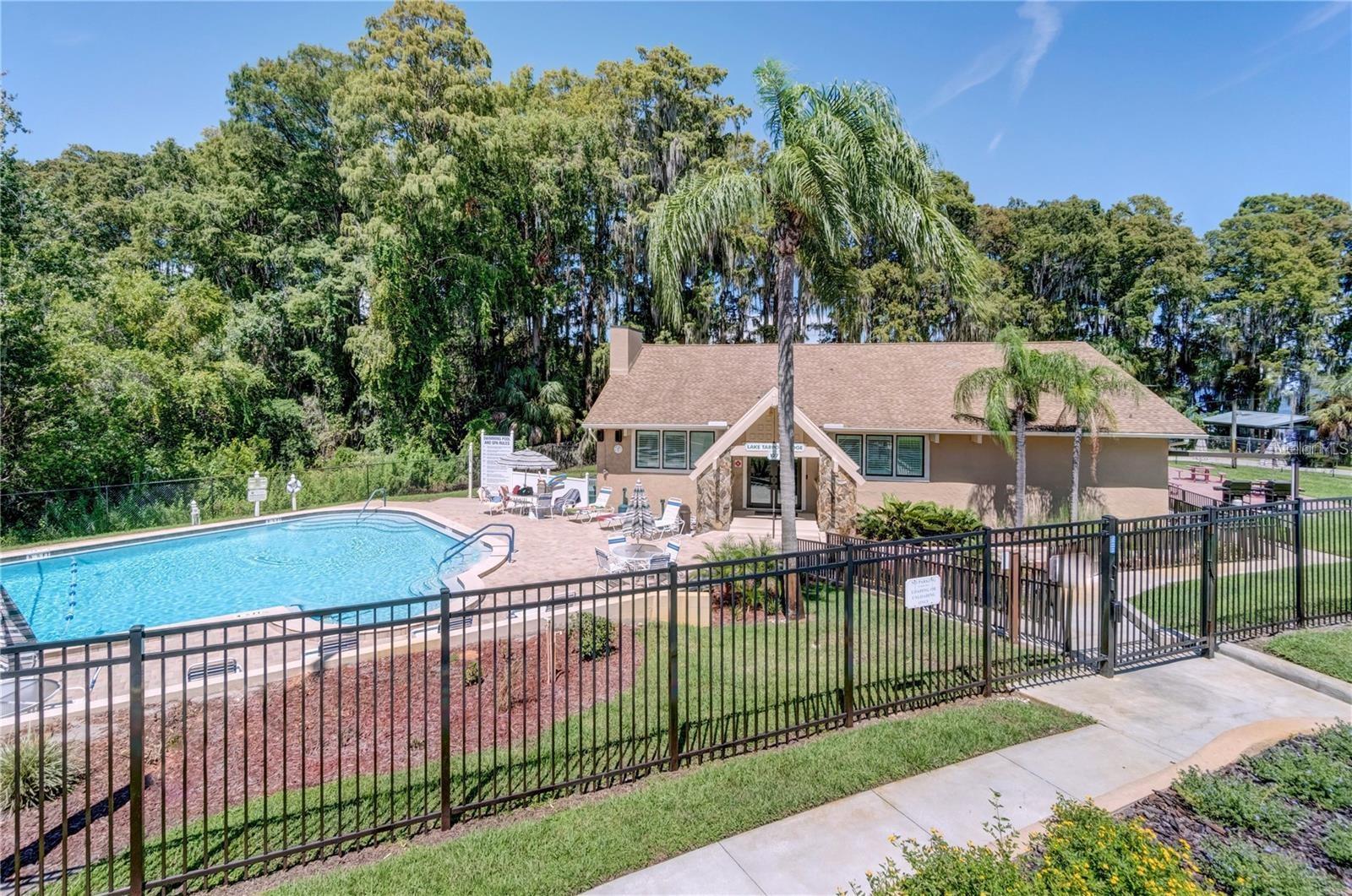Image 44 of 47 For 2967 Macalpin Drive N