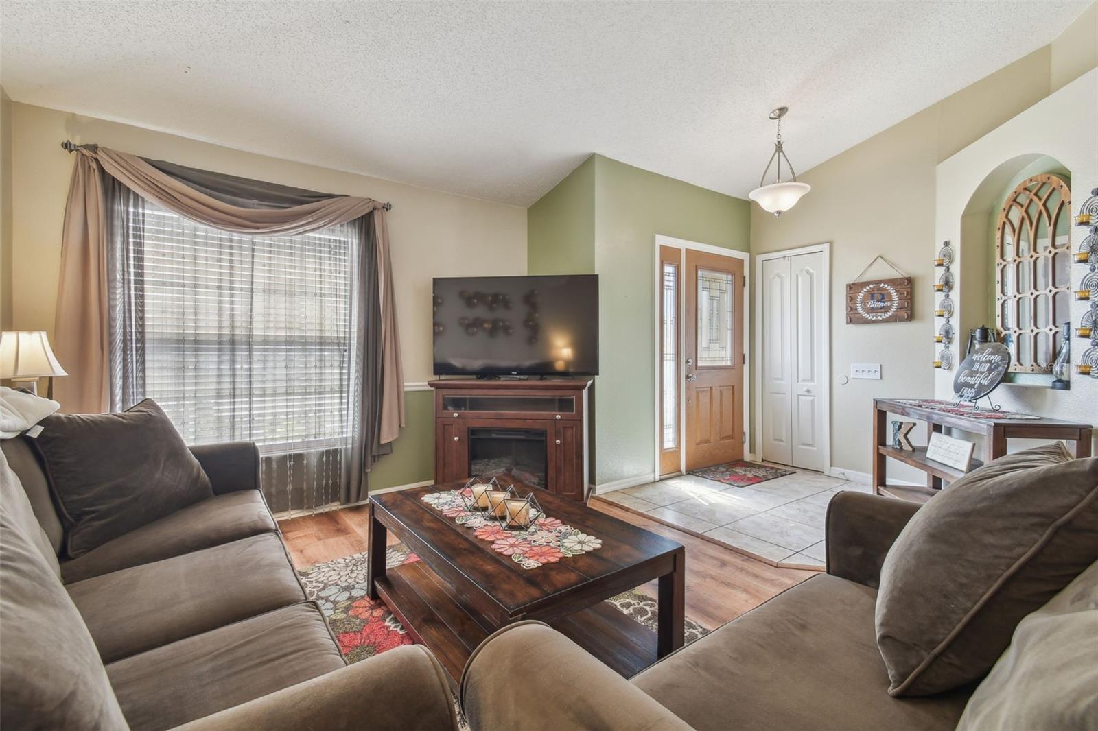 Image 10 of 95 For 12531 Midpointe Drive
