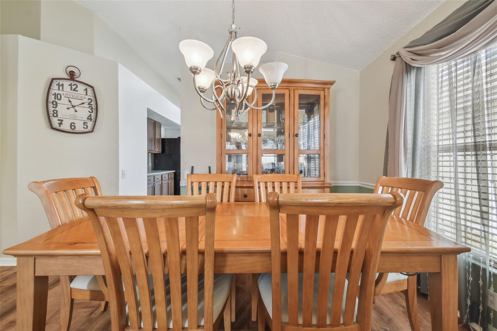 Image 11 of 95 For 12531 Midpointe Drive