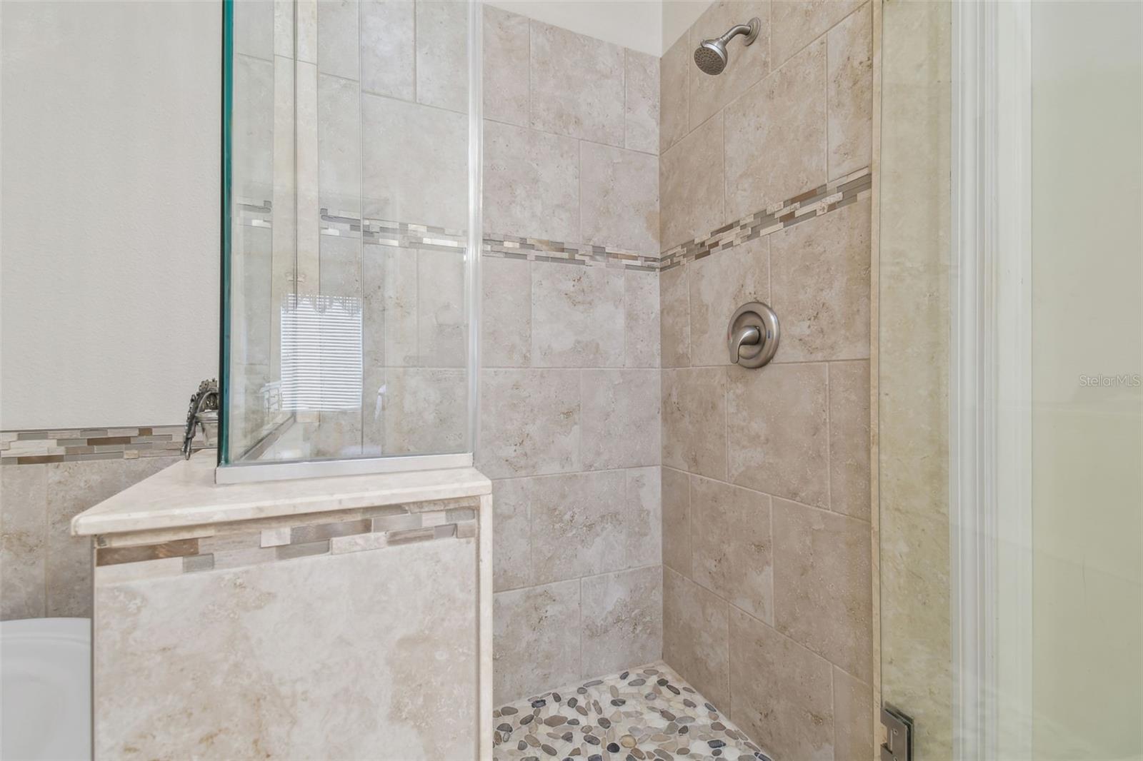 Image 20 of 95 For 12531 Midpointe Drive