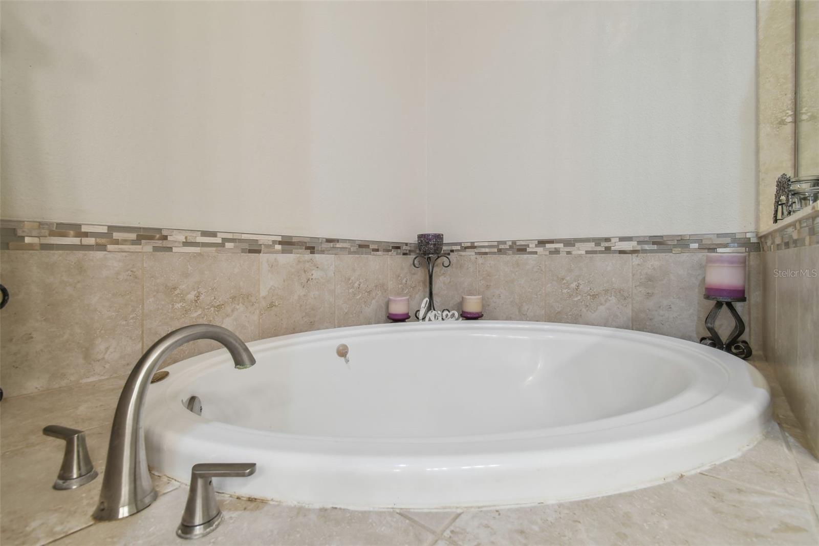 Image 22 of 95 For 12531 Midpointe Drive