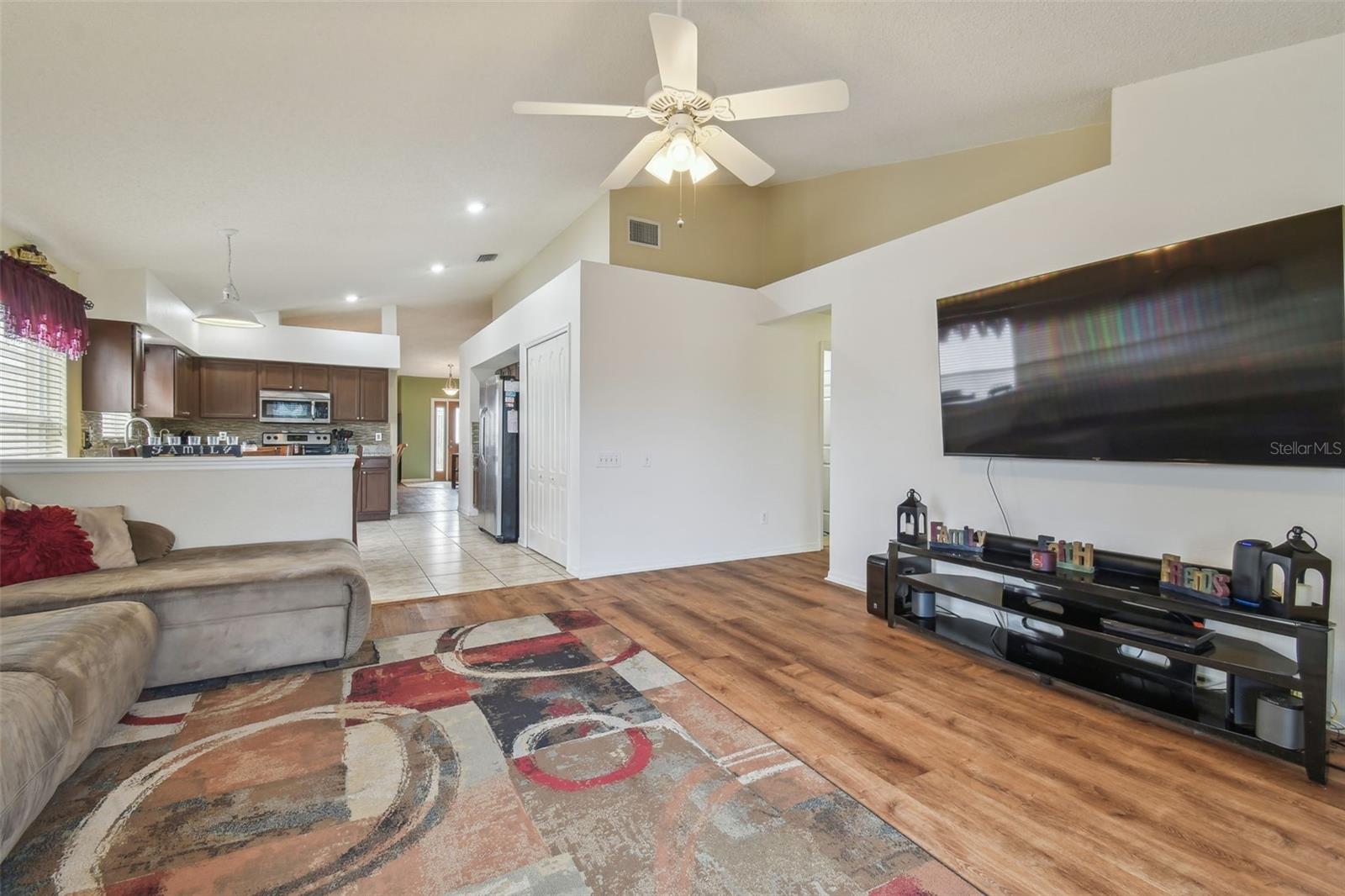 Image 33 of 95 For 12531 Midpointe Drive