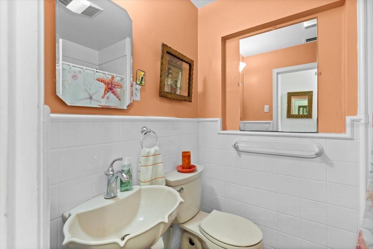 Image 43 of 61 For 3025 50th St S Street S