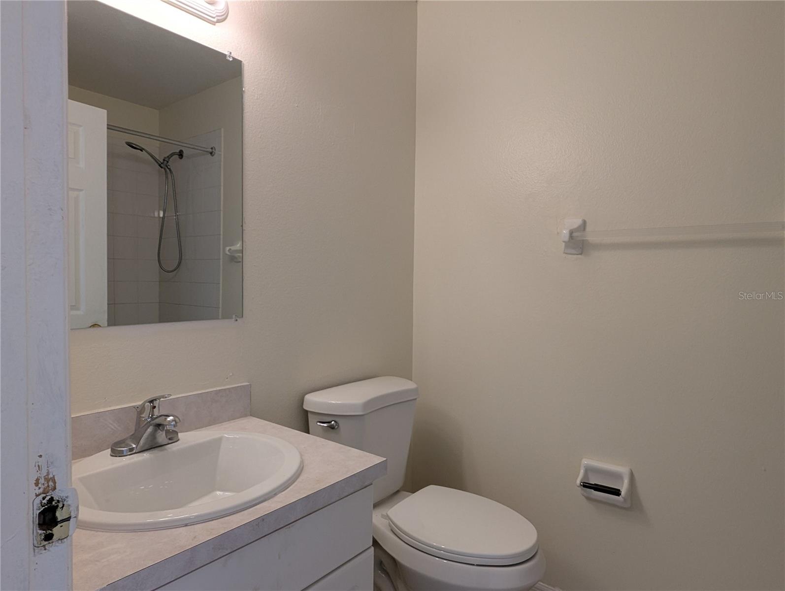 Image 16 of 31 For 2492 15th Avenue S