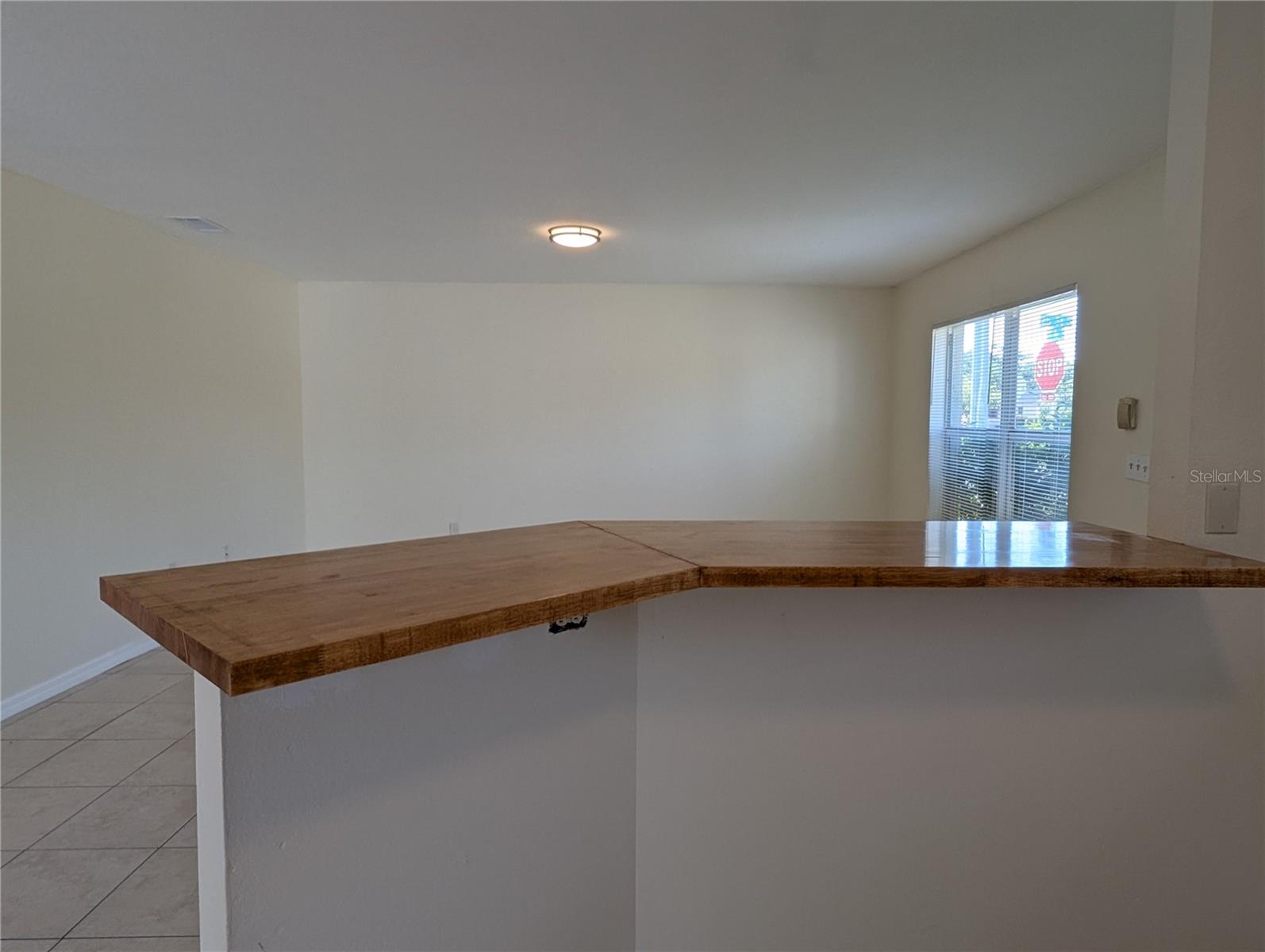 Image 9 of 31 For 2492 15th Avenue S
