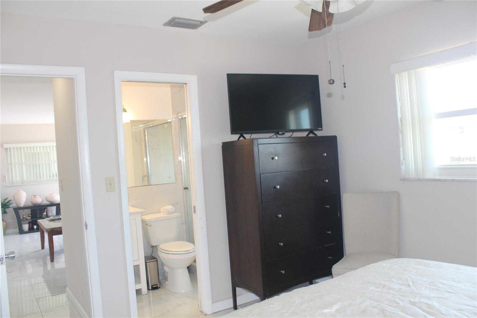 Image 13 of 30 For 12400 Park Boulevard 111