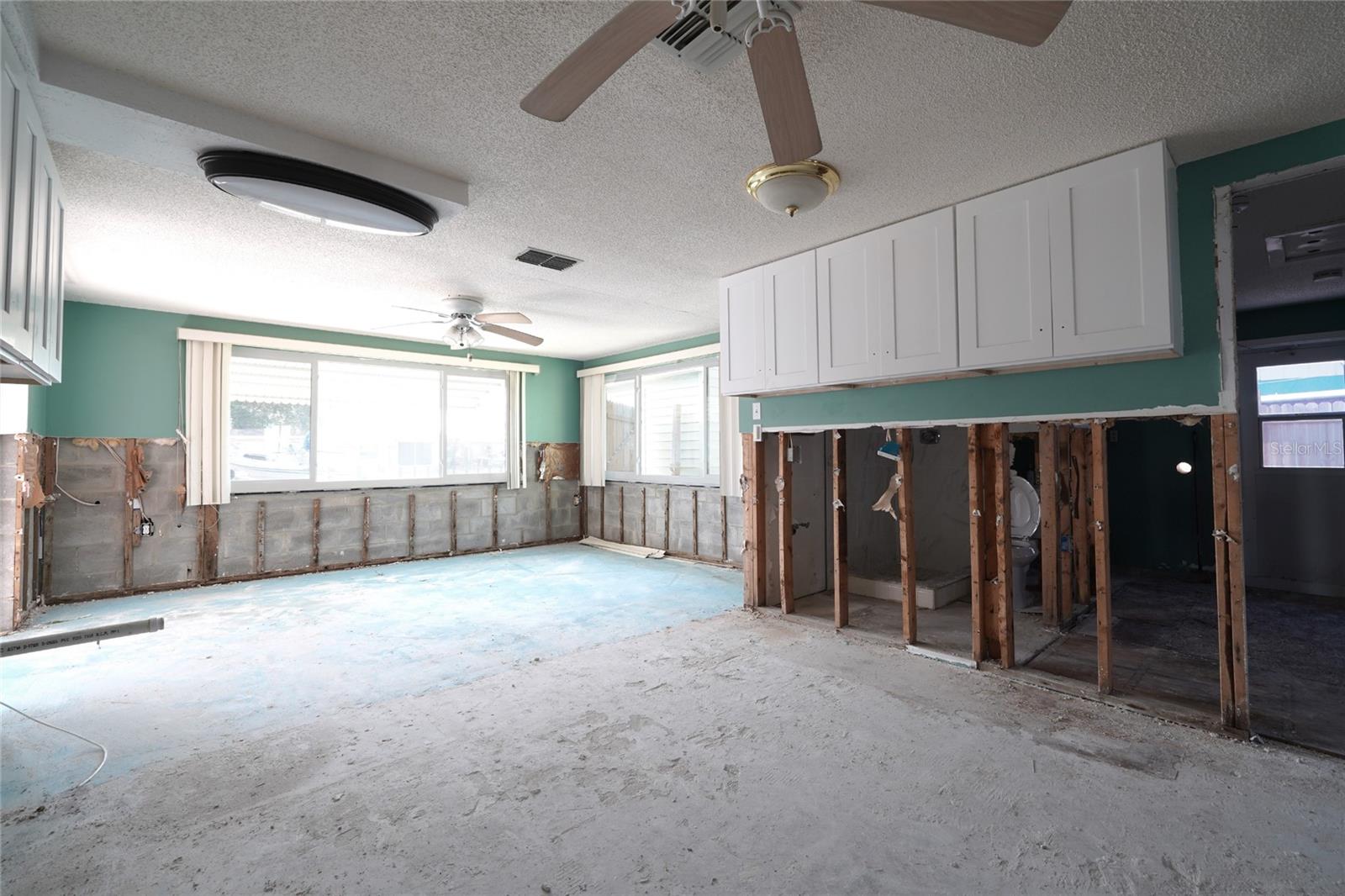 Image 6 of 17 For 13305 Sunfish Drive