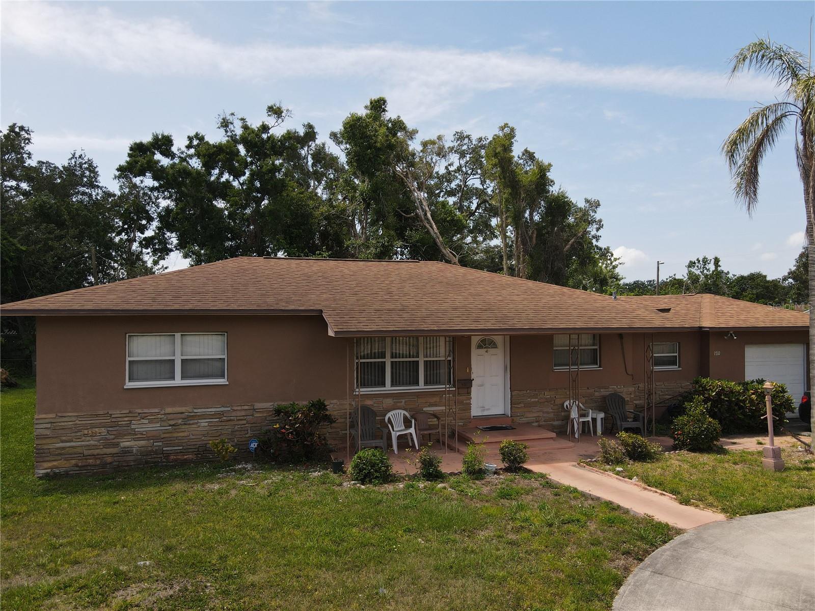 Listing photo id 3 for 1710 26th Avenue S