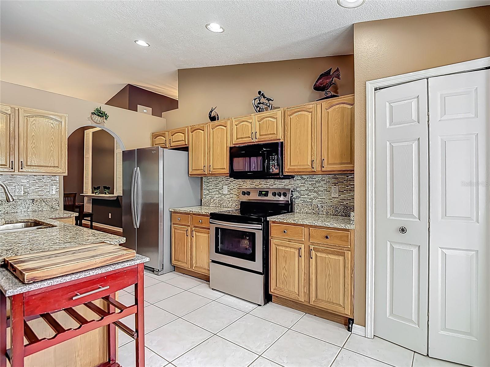 Image 16 of 41 For 5143 New Brittany Lane