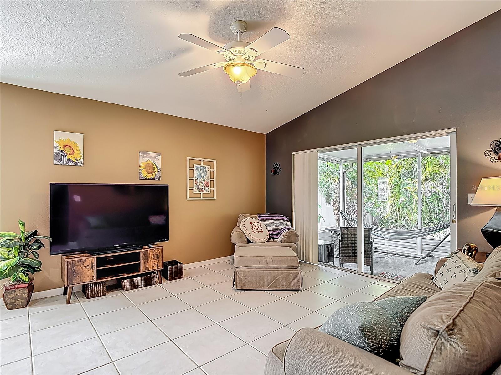 Image 21 of 41 For 5143 New Brittany Lane