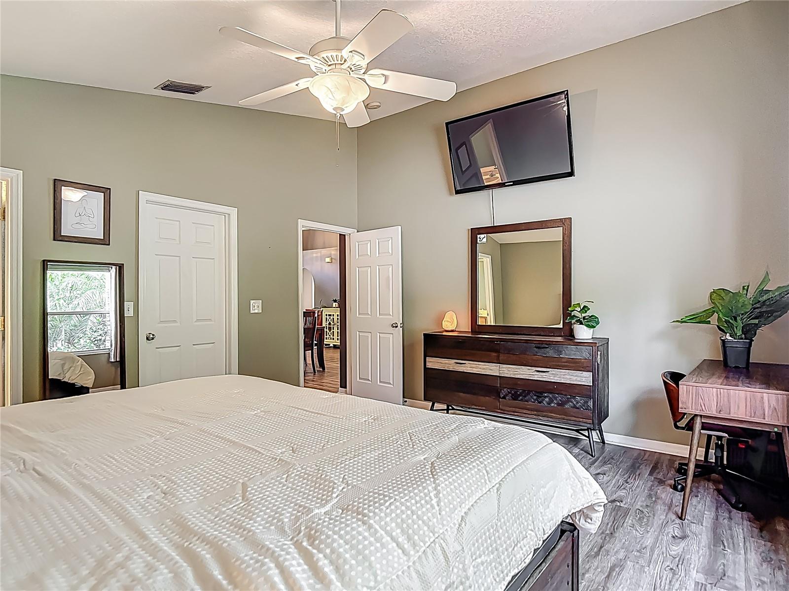 Image 25 of 41 For 5143 New Brittany Lane