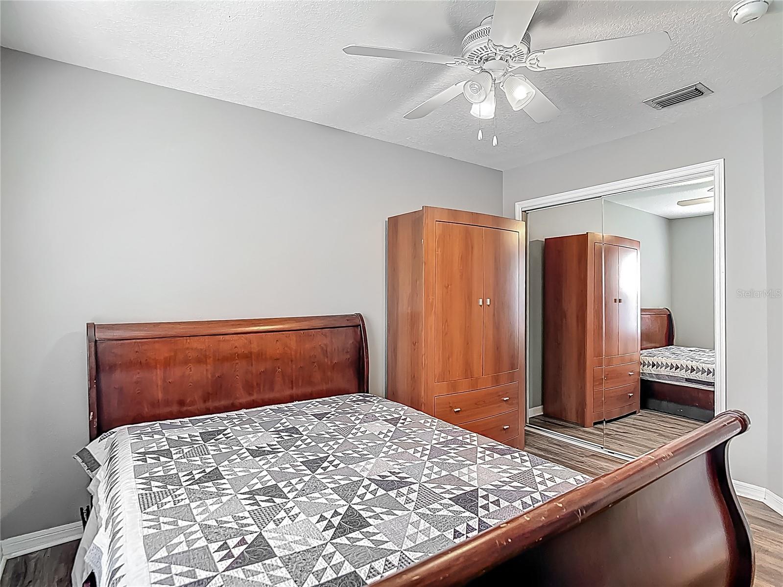 Image 31 of 41 For 5143 New Brittany Lane