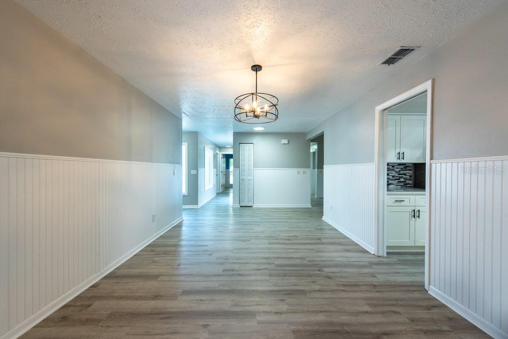 Image 15 of 48 For 2336 Windsor Oaks Avenue