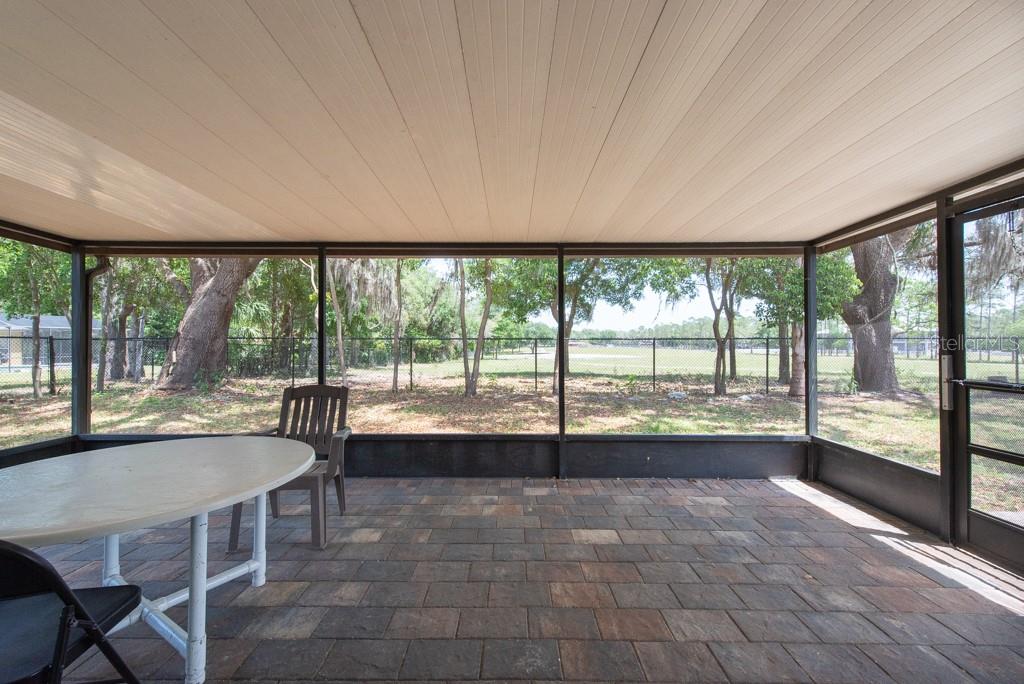 Image 30 of 48 For 2336 Windsor Oaks Avenue