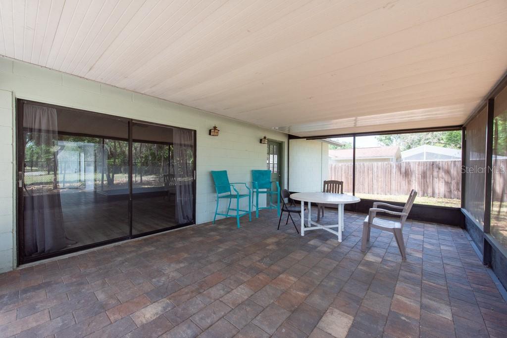 Image 31 of 48 For 2336 Windsor Oaks Avenue