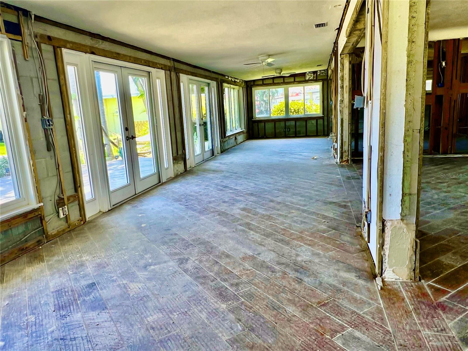 Image 13 of 25 For 530 59th Avenue