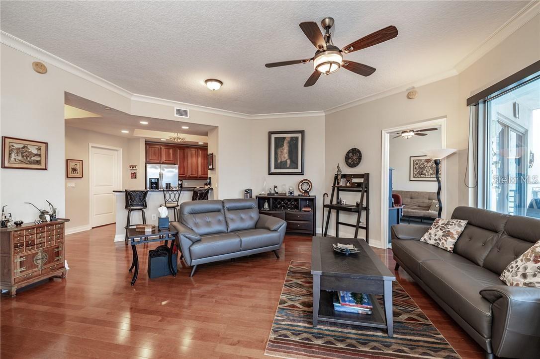 Image 11 of 27 For 1209 Cumberland Avenue 1802