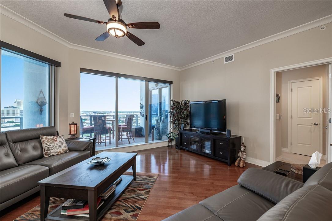 Image 6 of 27 For 1209 Cumberland Avenue 1802