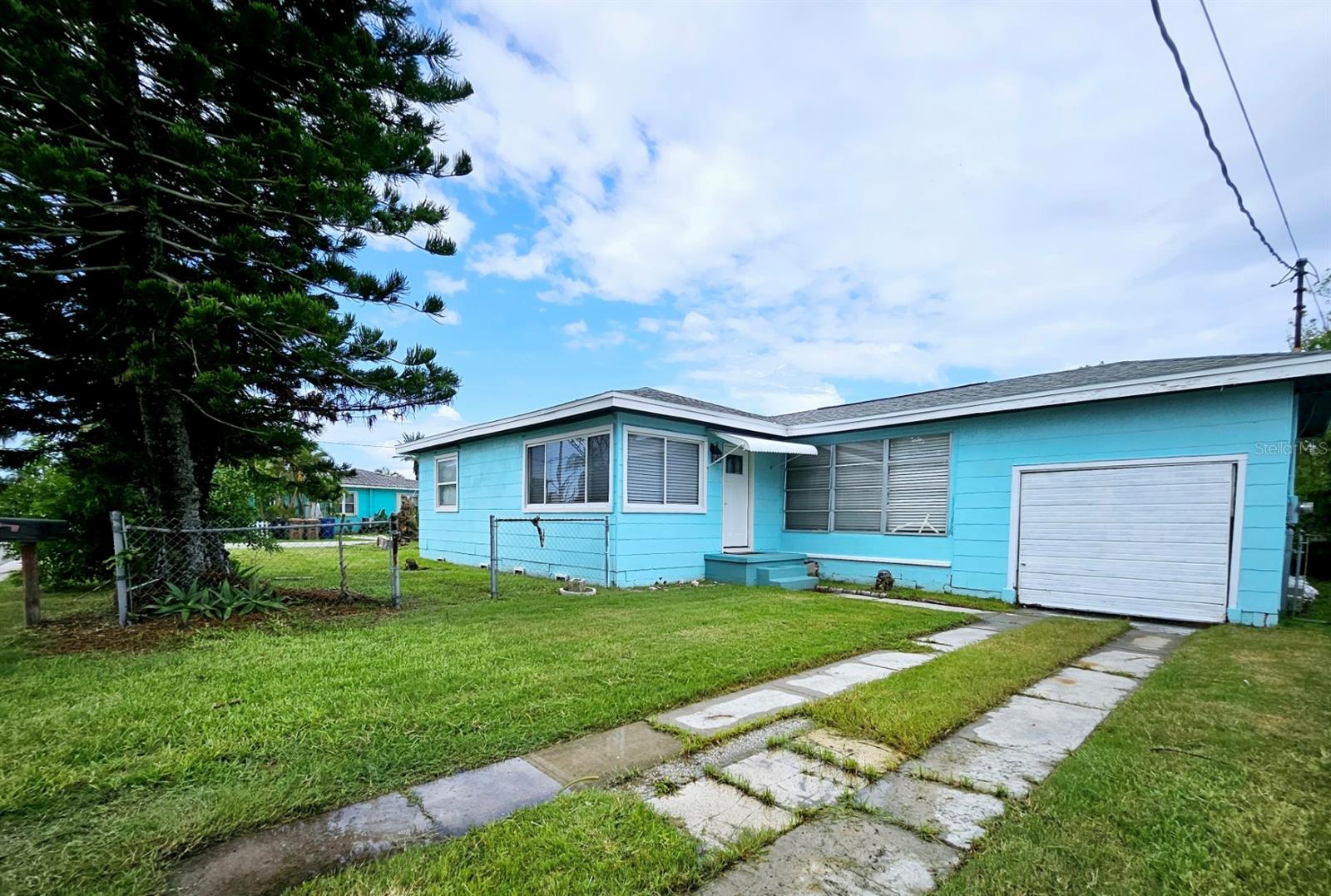 Listing Details for 300 144th Avenue, MADEIRA BEACH, FL 33708