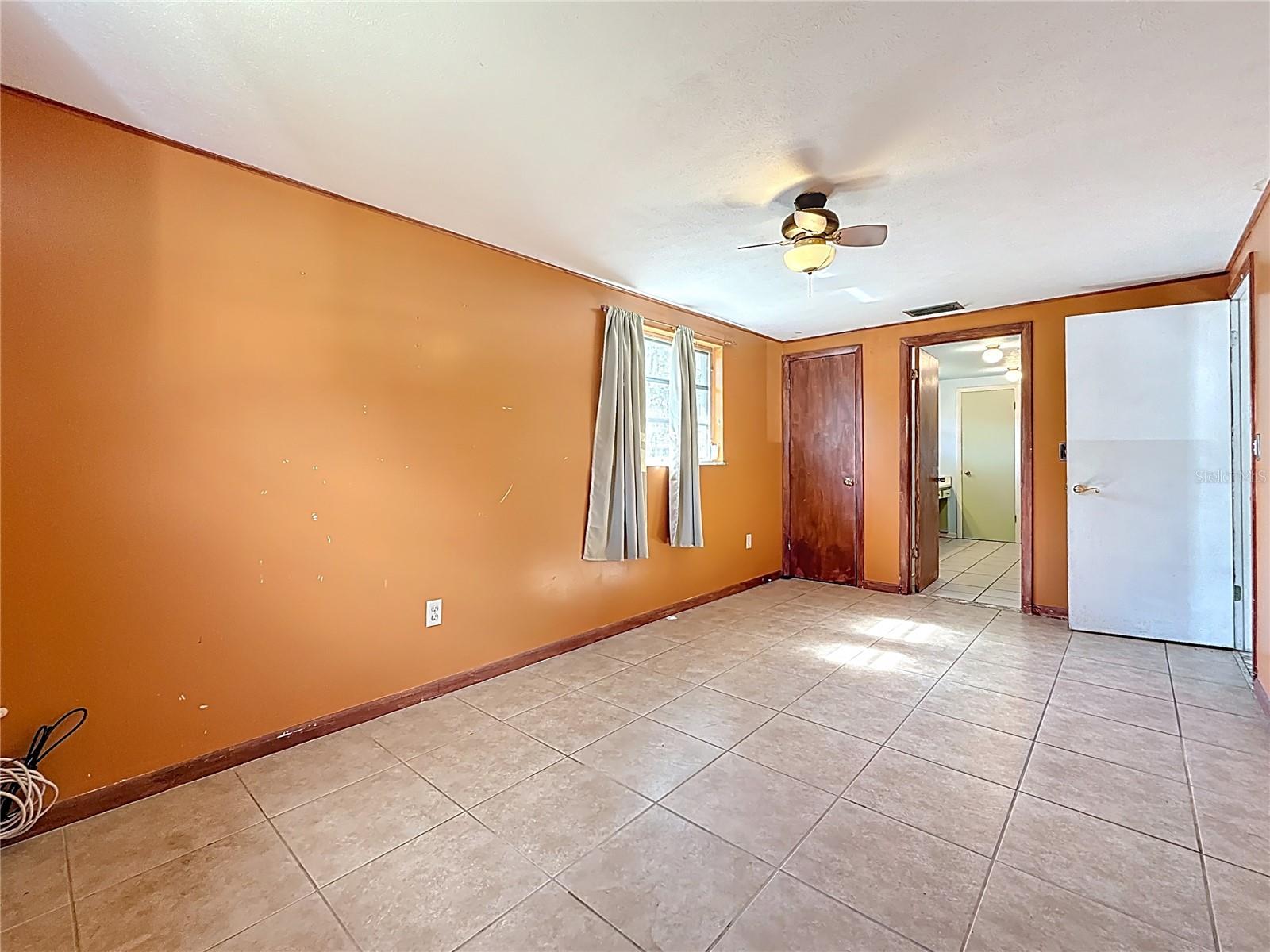 Image 31 of 63 For 38327 Palm Grove Drive