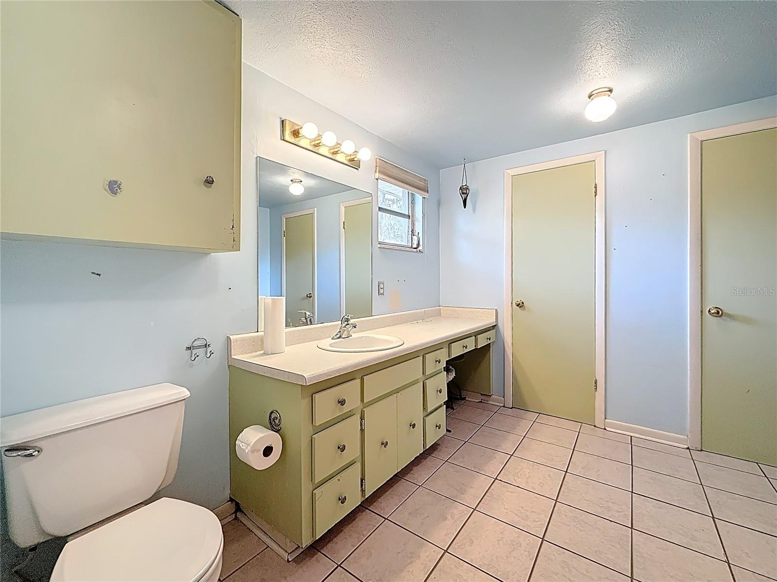 Image 32 of 63 For 38327 Palm Grove Drive